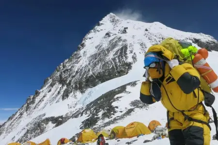 Everest artıq hər kəs üçün deyil: Nepal qaydaları sərtləşdirir