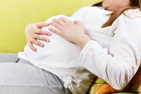 Bakıda qadın doğuşdan sonra öldü