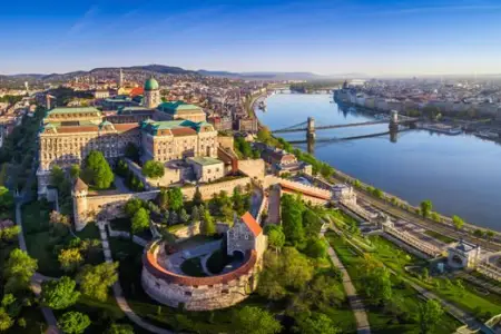 Macarıstan Ukraynanın işığını kəsəcək?