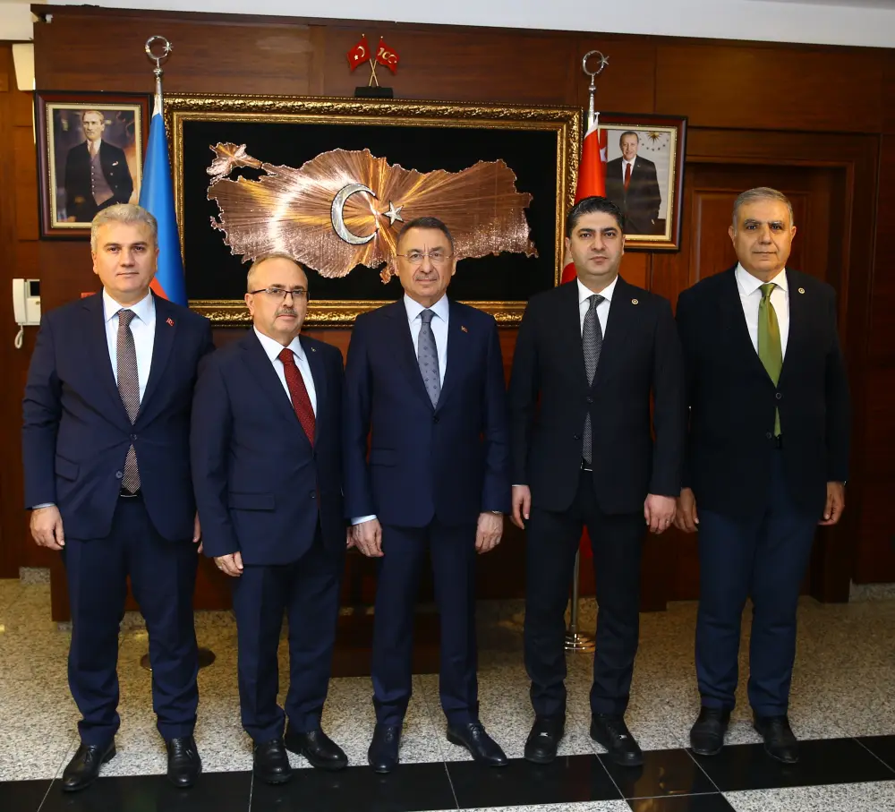 Fuat Oktay Azərbaycana gəldi