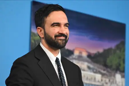 Polislərlə Ramazan süfrəsində görüntüləri gündəm oldu - Foto 