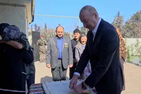 “Dadına baxın, təndir çörəyidir” – İlham Əliyev – VİDEO