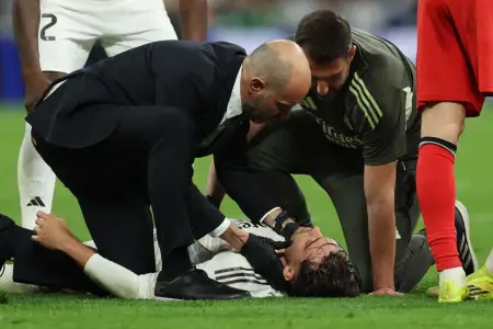 “Real Madrid” – “Benfika” oyununda qorxulu anlar