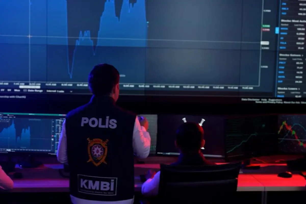 KMBİ tələbələrin fotolarını yayan şəxsi saxladı