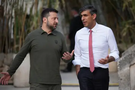 Rişi Sunakdan gözlənilməz addım: Zelenskinin yanında yer aldı