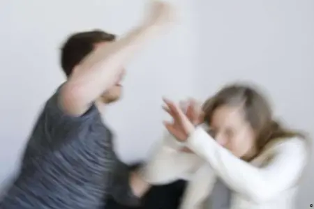 Bakıda oğul arvadına görə anasını döydü