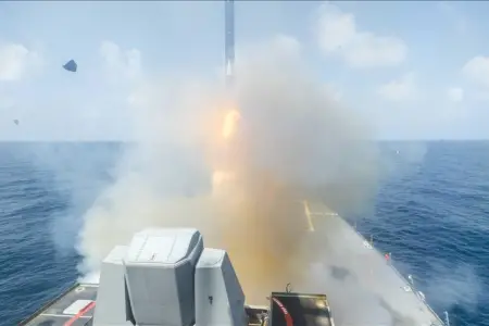 Oman körfəzində gərginlik: ABŞ 11 İran gəmisini məhv etdiyini açıqladı