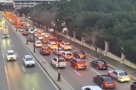 Bakıda bu yollarda sıxlıq var - SİYAHI