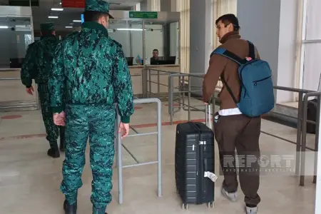 İrandan bir neçə ölkənin diplomatları Azərbaycana təxliyə edildi