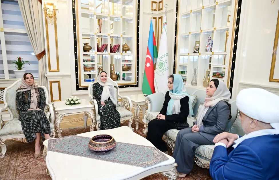 Leyla və Arzu Əliyevalar iftar mərasimində – FOTOLAR