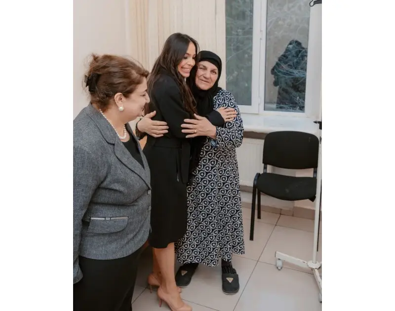 Leyla Əliyeva Nərimanov Uşaq Klinik Xəstəxanasını ziyarət etdi