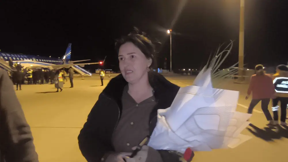 Bakıdan gələn 71 nəfər Iğdırdan avtobuslarla Naxçıvana yola salındı – FOTOLAR/YENİLƏNDİ