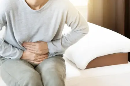 Mədə ağrısını yüngül saymayın – Ölümcül fəsadlara yol aça bilər 