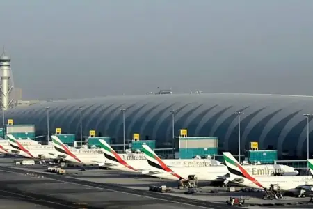 İran dronları Dubay hava limanını hədəf aldı