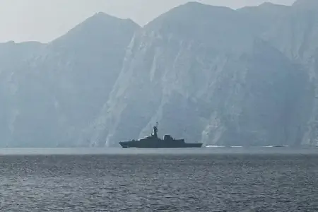 Gəmilər İran hədələrindən qaçmaq üçün özünü Çinə aid göstərir