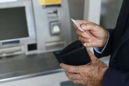 Rayonlarda pensiyalar hansı tarixdə veriləcək?