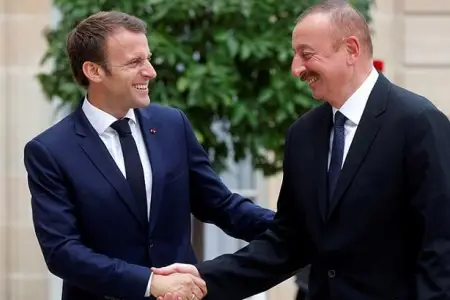 Makron Əliyevə zəng etdi: İranın Azərbaycana hücumu...