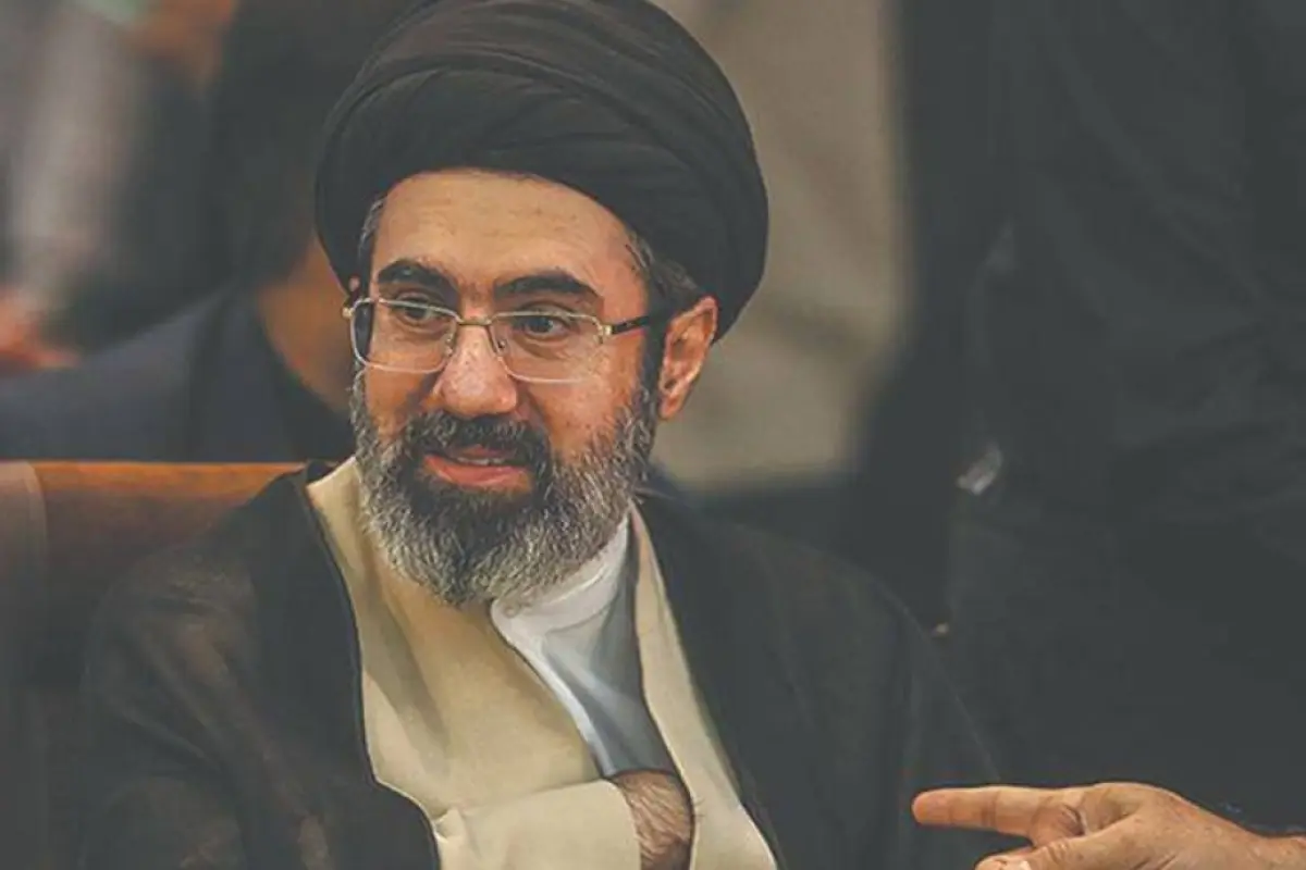 İranda yeni ali dini lider rəsmən elan edildi