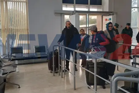 Polşa diplomatları Azərbaycan sərhədi ilə təxliyə edildi