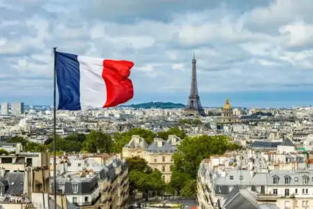 Fransa İranın Türkiyəyə raket atmasını qətiyyətlə pislədi