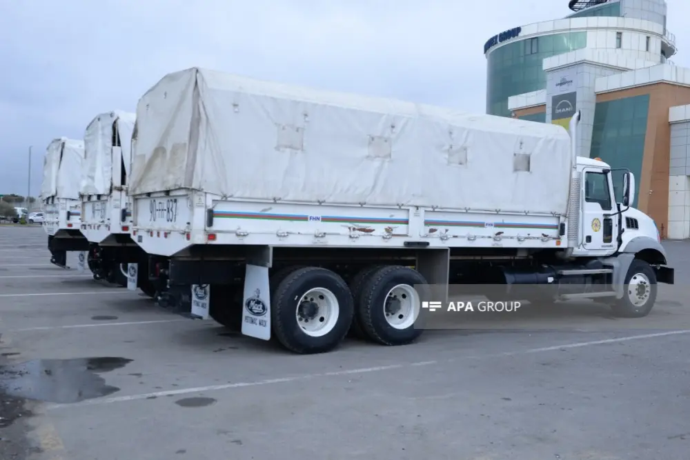 Prezidentin tapşırığı ilə İrana humanitar yardım yola salındı - Foto