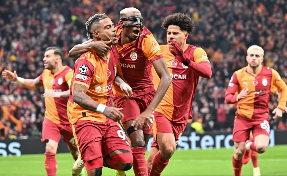 "Qalatasaray" "Liverpul"a qarşı oyunda ilk qola BELƏ SEVİNDİ – FOTOLAR
