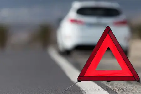 Sarayda müğənninin atasını maşın vurub öldürdü