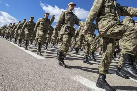 Baş nazirdən hərbi qulluqçuların maaşları ilə bağlı - Qərar