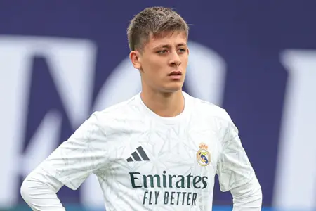 Arda Gülər anasının ad gününü qeyd etdi - Fotolar