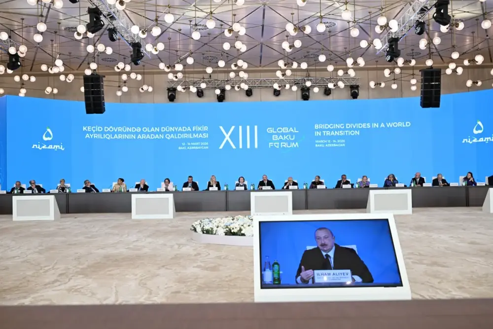 İlham Əliyev XIII Qlobal Bakı Forumunun açılış mərasimində çıxış etdi -  Fotolar - YENİLƏNDİ