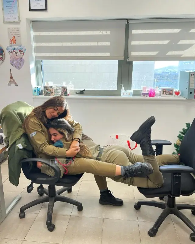 İsrailin qadın əsgərlərinin paylaşımları gündəm oldu - Foto 