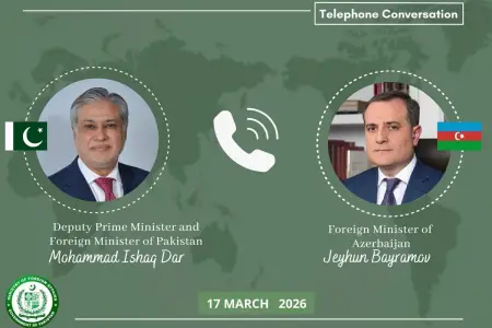 Ceyhun Bayramov pakistanlı həmkarı ilə danışdı