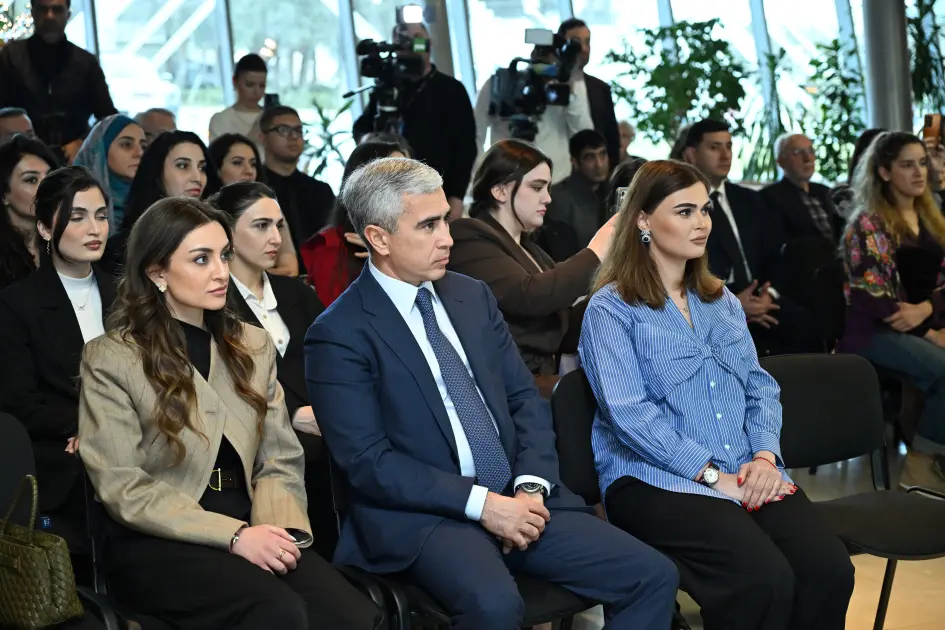 Milli Xalça Muzeyində Nigar Əliyevanın sərgisi açıldı