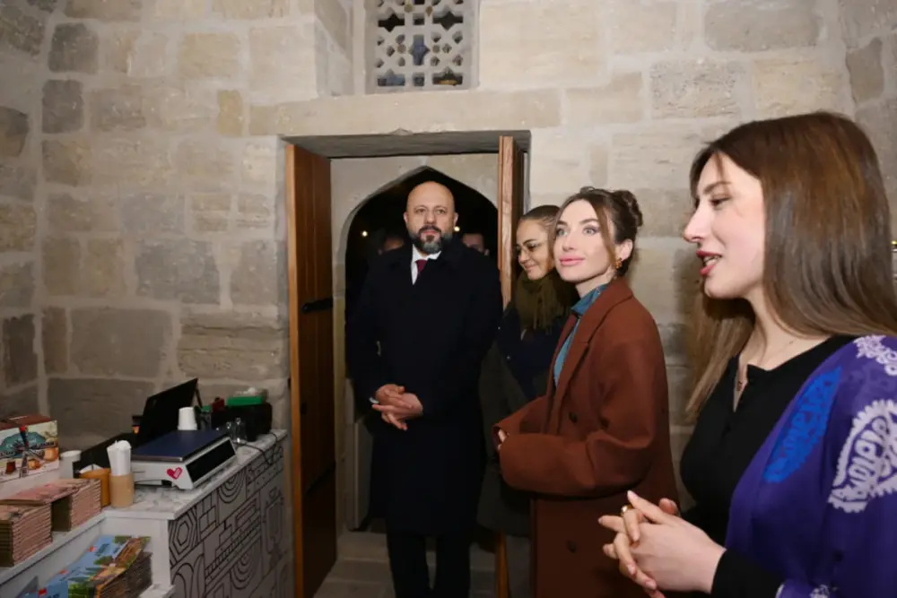 Prezidentin gəlini “BuxarArt” sənət məkanının təqdimatında – FOTOLAR