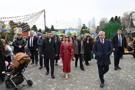 Prezidentin gəlini Novruz yarmarkasında – FOTOLAR