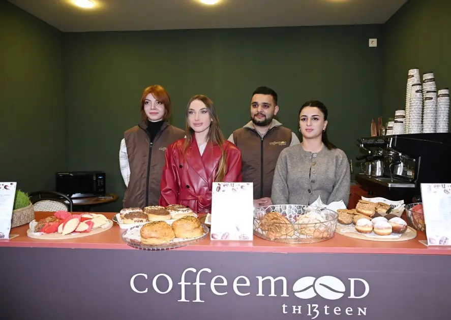 Prezidentin gəlini Novruz yarmarkasında – FOTOLAR