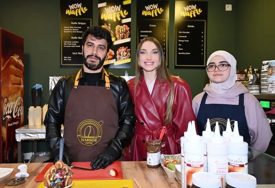 Prezidentin gəlini Novruz yarmarkasında – FOTOLAR