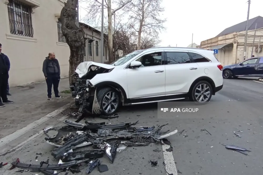 Gəncədə qəza: 2 nəfər xəsarət aldı – YENİLƏNDİ