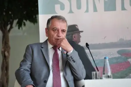 Yeni nazir müavini bu tanınmışın oğlu imiş... - FOTO