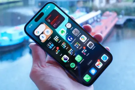 "iPhone" işlədənlərə pis xəbər - Bezdirici reklamlar gəlir