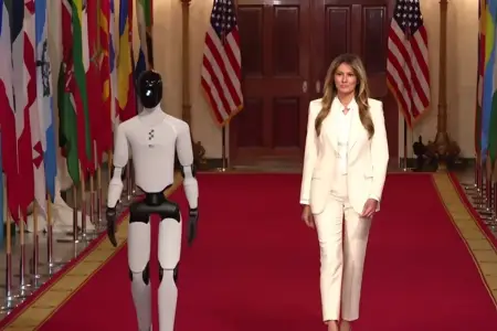 Ağ Evdə sammitin açılışını süni intellekt etdi – VİDEO