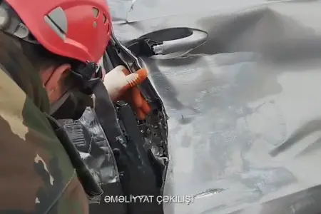 Xaçmazda qəzada 74 yaşlı qadın maşında sıxılı vəziyyətdə qaldı - VİDEO