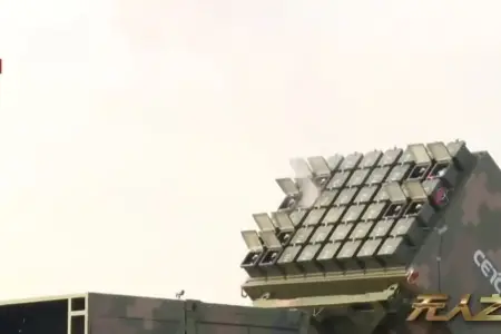 Çin 100 dronla eyni anda hücuma hazırlaşır – Hər şey bir operatorun əlində