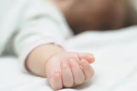 Gədəbəydə ailə faciəsi - 2 yaşlı uşaq öldü  