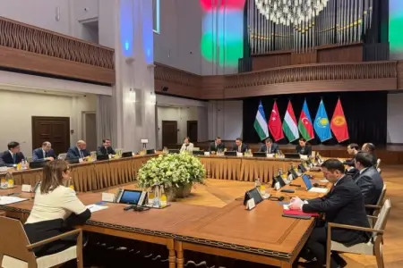 Hikmət Hacıyev mühüm toplantıda iştirak etdi - Fotolar