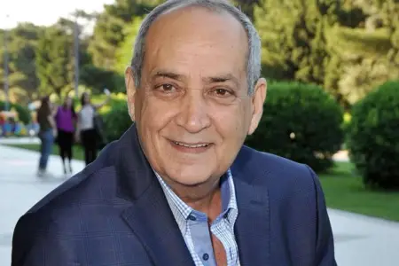 "Mən əbədiyyət üfüqündə doğan günəşəm" - Video 