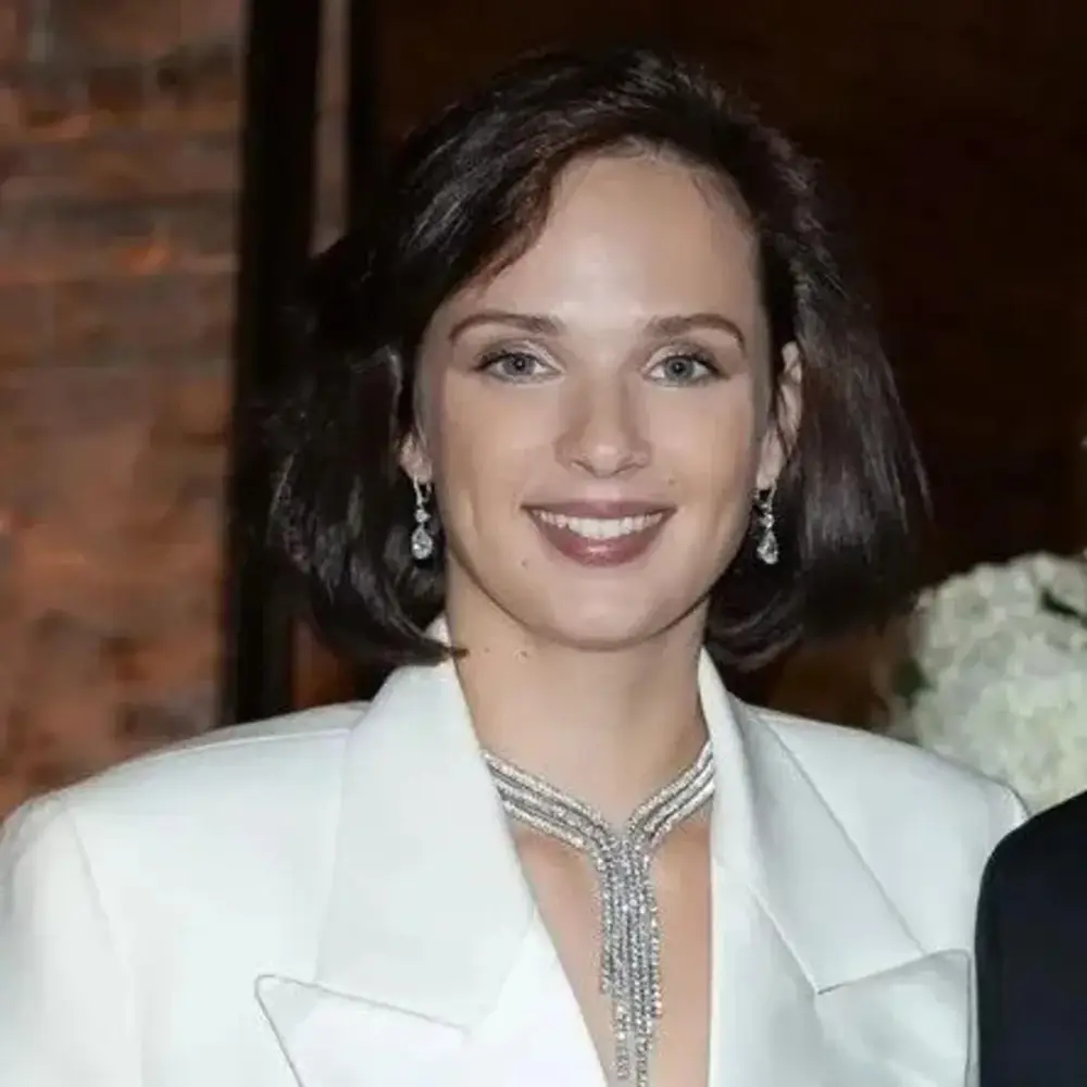 Araz Ağalarov 40 illik həyat yoldaşından ayrıldı