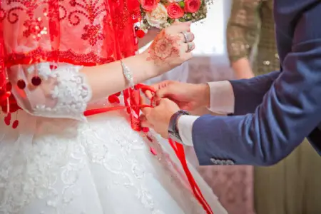 Qadağan olunmuş toy: Ağcabədi bələdiyyə sədrinin bacısı uşaqları evləndi - Yeniləndi 