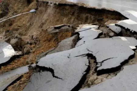 Dəmirçi–Lahıc yolunda sürüşmə oldu, yol bağlandı