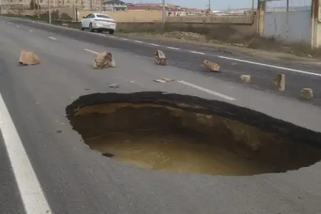 Masazırda yol çökdü - FOTO